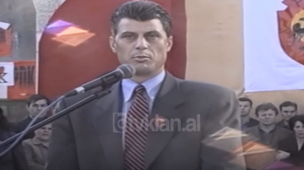 Kosovë, fushata elektorale e  Hashim Thaçit dhe Ramush Haradinaj (25 Tetor 2000)