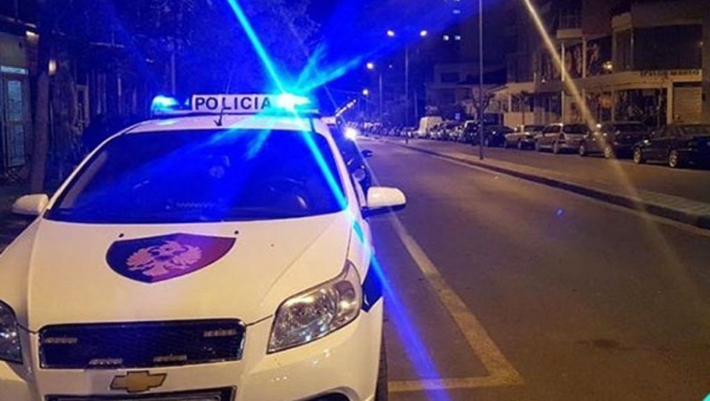 Plagoset me armë zjarri një person në Tiranë, dyshimet e para