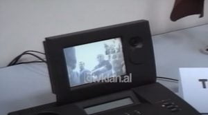 Albtelecom ofron videotelefoninë në aparatet celulare (12 Tetor 2000)