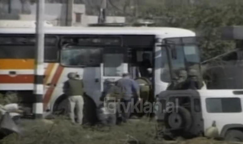 Incidenti në Israel, shpërthen autobusi me fëmijë &#8211; (20 Nëntor 2000)
