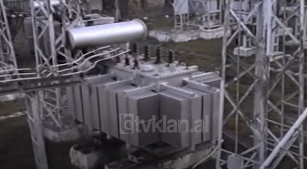 Edhe Durrësi i nënshtrohet kufizimeve elektrike (18 Dhjetor 2000)