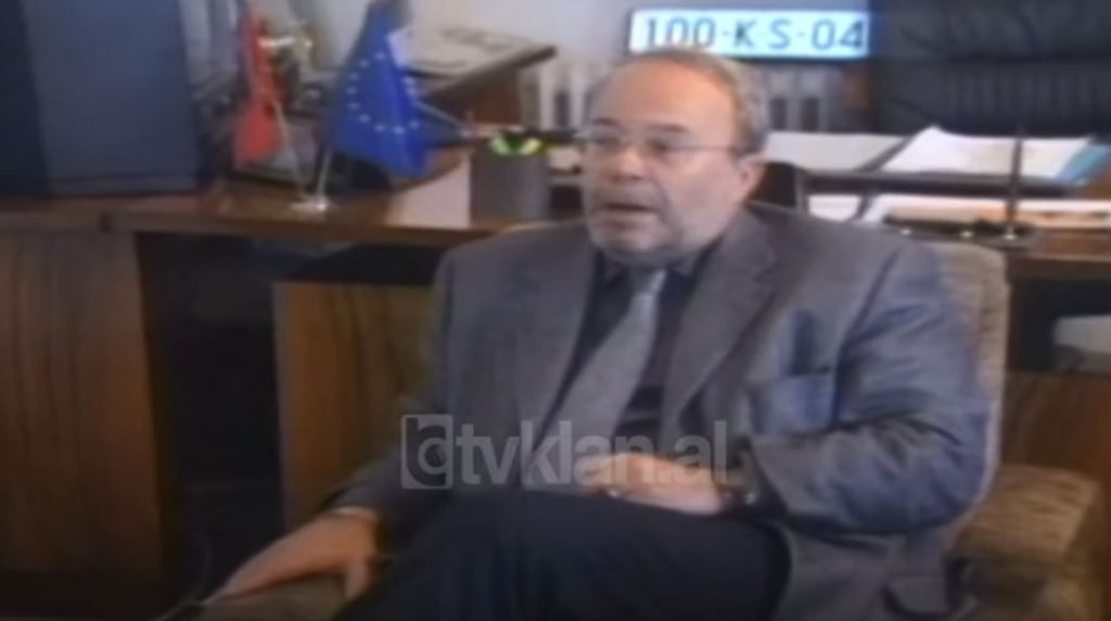 Diplomacia kombëtare nxit takimet mes pozitës dhe opozitës shqiptare (6 Dhjetor 2000)