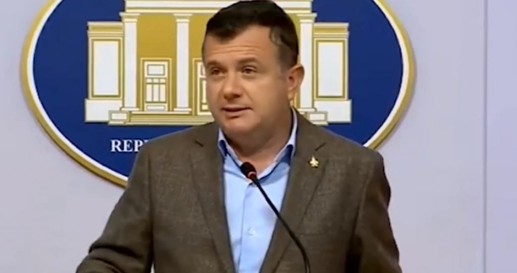 Balla: Meta u përpoq ta fusë vendin në një spirale të rrezikshme