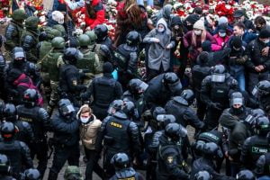 Mbi 1100 të arrestuar në protestën e fundit anti-Lukashenko