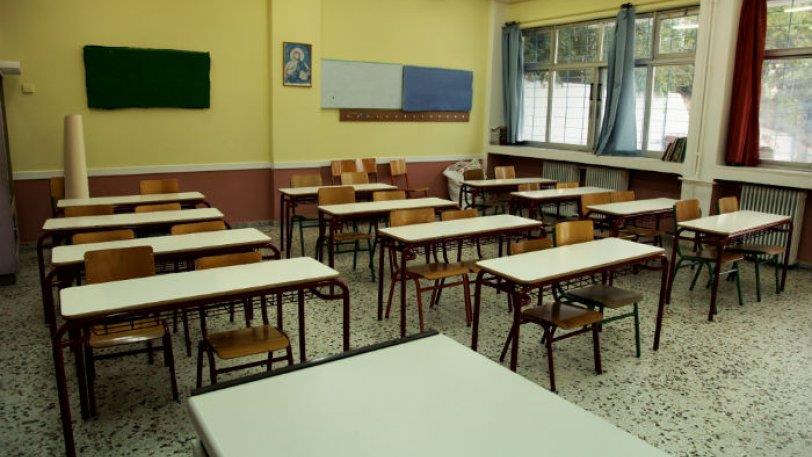 Nis mbyllja e shkollave në Europë