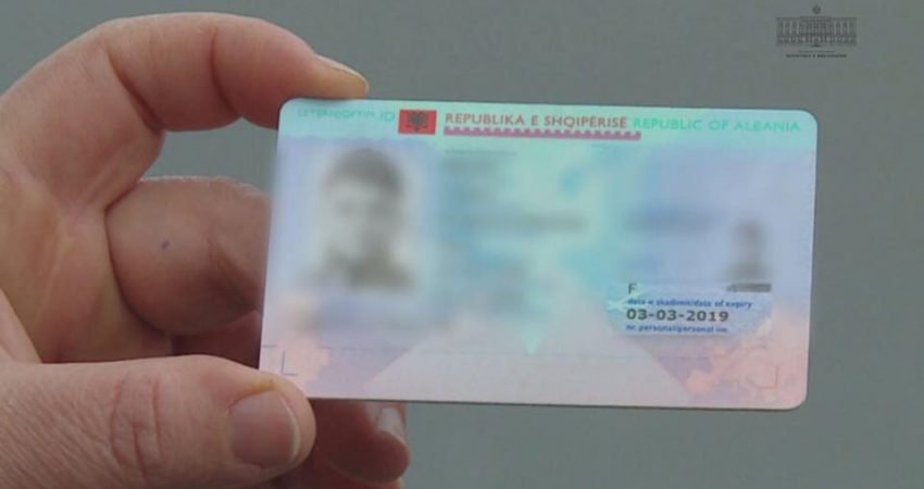 Në Serbi vetëm me kartë identiteti