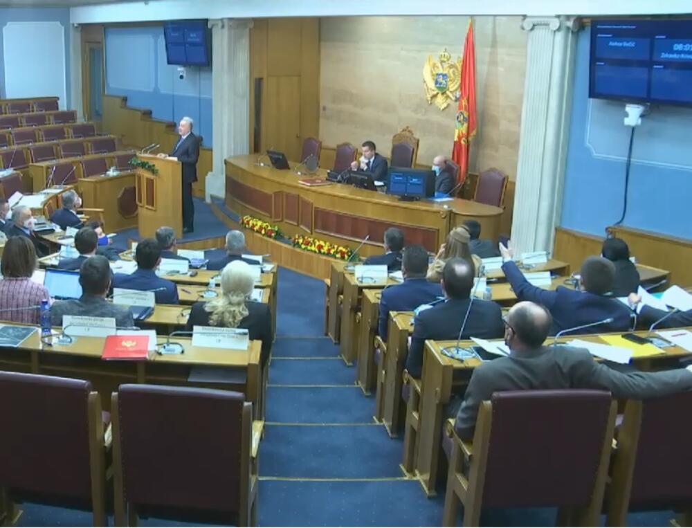 Nis seanca për votëbesimin e qeverisë së re në Mal të Zi