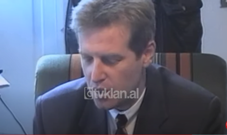 Ambasadori Ahrens takohet me Genc Pollon &#8211; (6 Shkurt 2001)