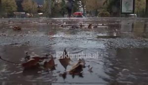 Reshjet nuk ndalen, meteorologët: Do të vazhdojnë të bien edhe temperaturat