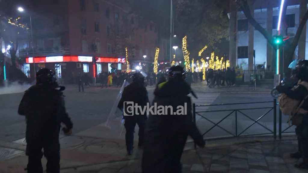 Protestat për Klodianin, Policia e Shtetit: Nga sot nuk tolerojmë asnjë grumbullim
