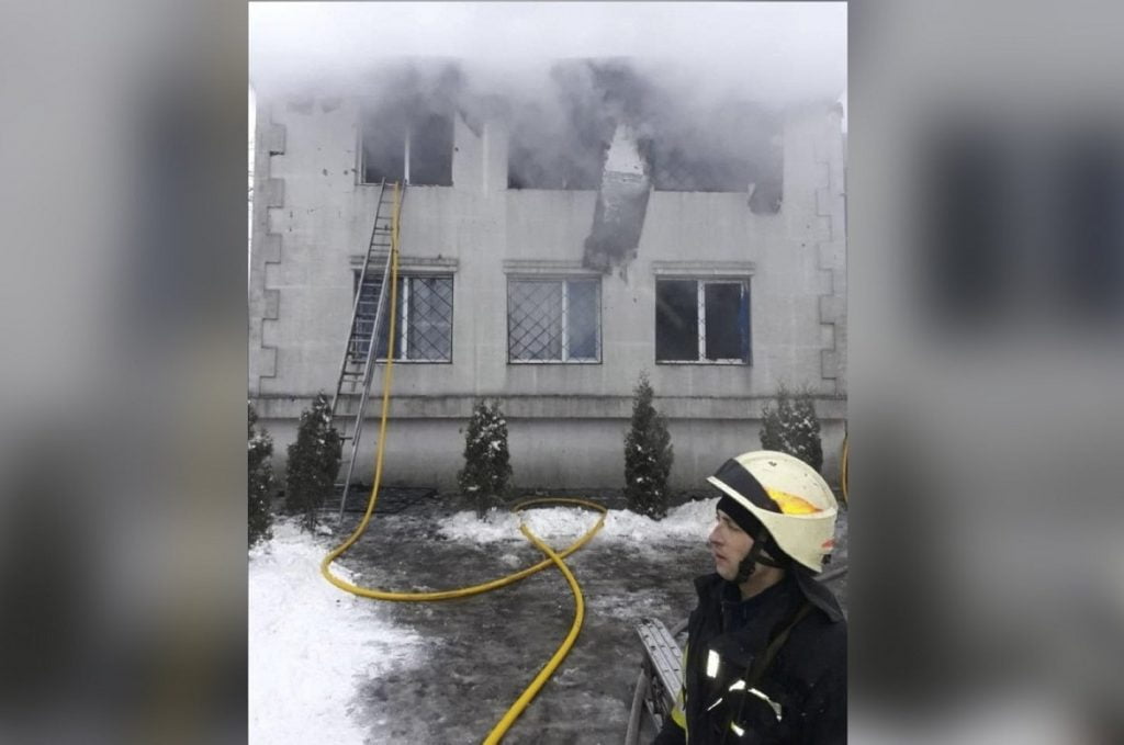 Zjarr në shtëpinë e të moshuarve, 15 të vdekur dhe 9 të lënduar