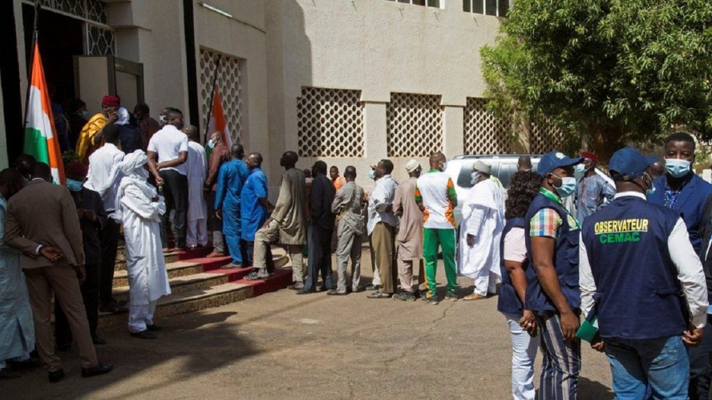 Shpërthen mina, vriten 7 anëtarë të komisionit zgjedhor në Niger