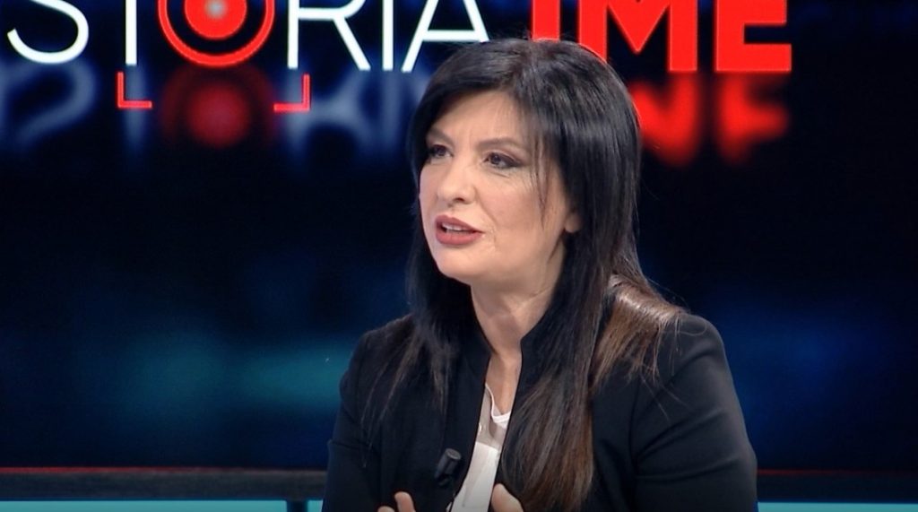 Jozefina Topalli: Kur më shihte nëna në parlament më thoshte mos shaj, kam frikë se të bëjnë&#8230;
