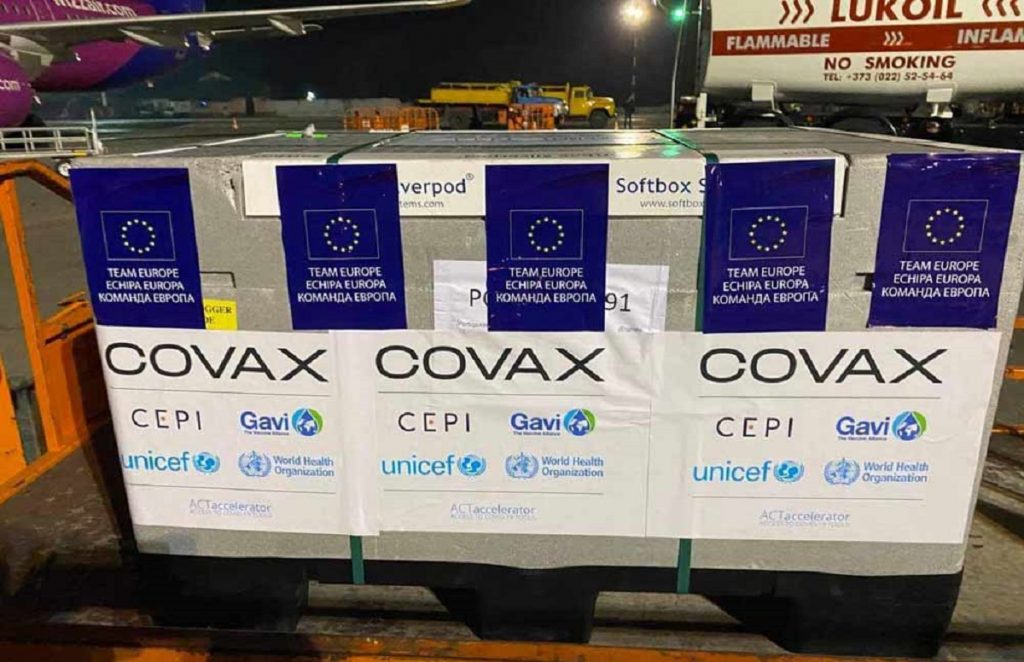 COVAX ka shpërndarë vaksina për 100 vende