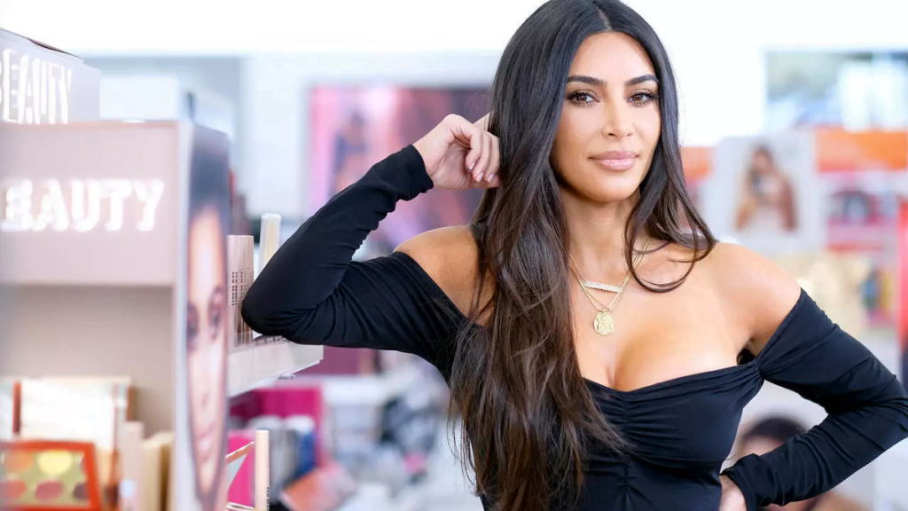 Forbes rendit Kim Kardashian në listën e miliarderëve të botës