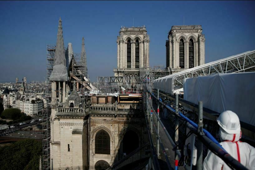 Përplasje për restaurimin e Notre-Dame de Paris