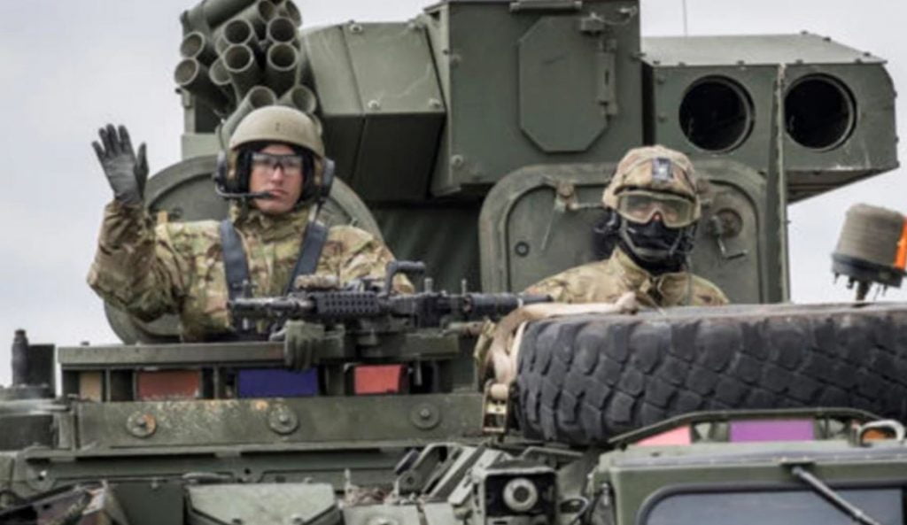 Durrës, NATO-ja shkarkon sasi të mëdha mjetesh në prag të manovrave