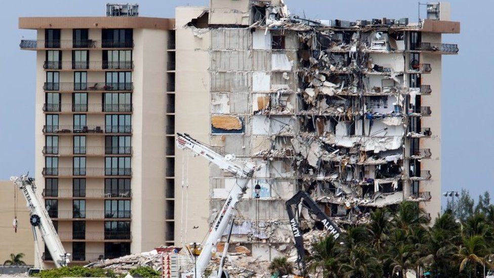 97 viktima nga shembja e pallatit në Miami