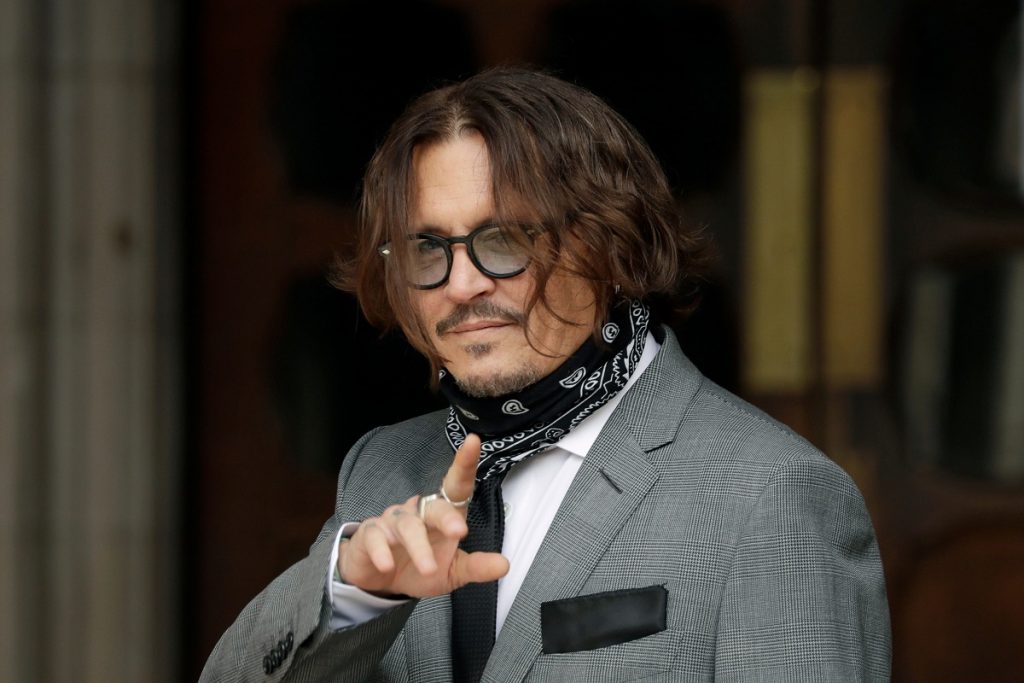Johnny Depp drejt fitores së gjyqit