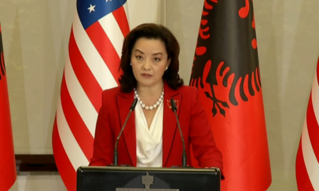 Kim uron në shqip Ditën e Pavarësisë, tregon edhe heroin e preferuar shqiptar