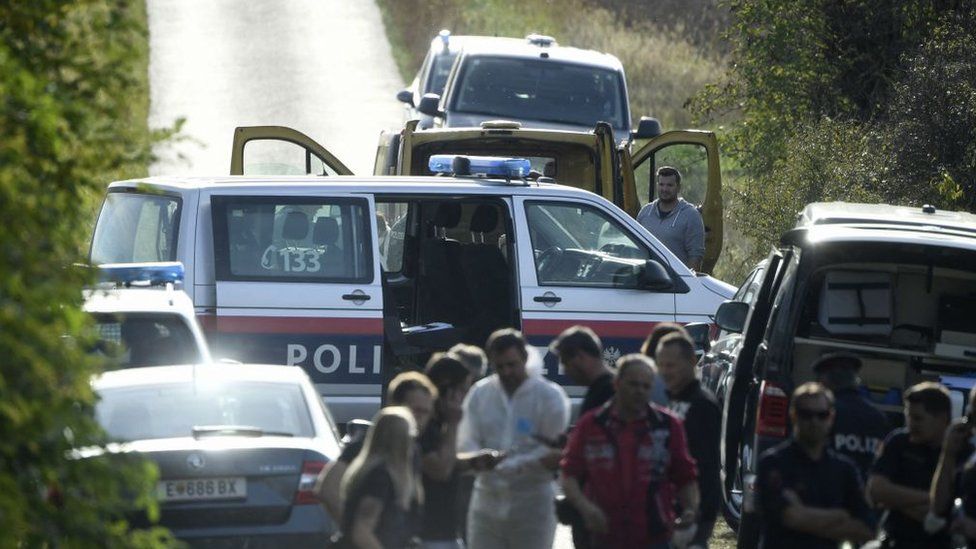 Tragjedia, emigrantët e rinj gjenden të vdekur në minibus
