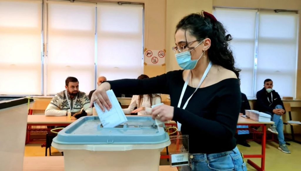 Kosovë, KQZ: Rezultatet paraprake të zgjedhjeve publikohen sot