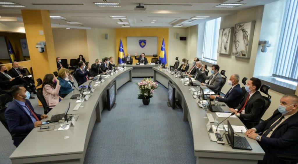 Qeveria e Kosovës shtyn përpara procesin e vetting-ut në drejtësi