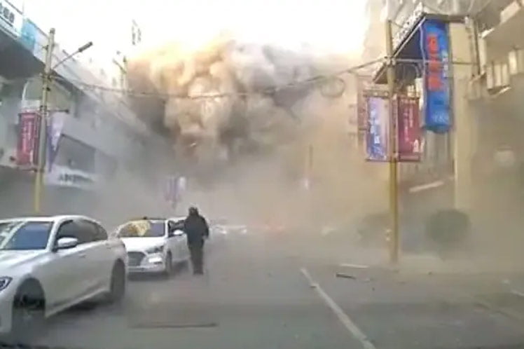 Shpërthim masiv në një restorant | Video