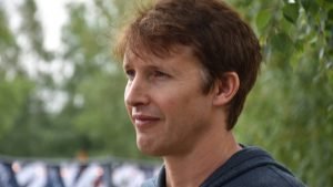 James Blunt flet për luftën në Kosovë