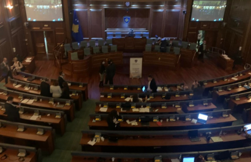 Referendumi serb, Kuvendi i Kosovës në seancë të jashtëzakonshme