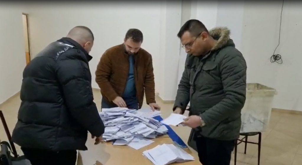 Referendumi për shkarkimin e Bashës, përfundon procesi i votimit në Shkodër dhe Divjakë