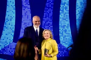 Rama, çmim nga Hillary Clinton për afganët