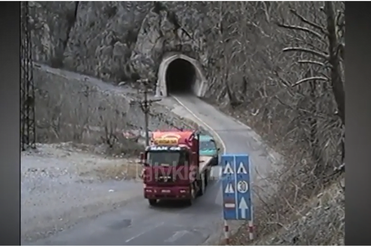 Së shpejti nisin punimet për Korridorin 8 në segmentin Elbasan-Librazhd &#8211; (22 Mars 2003)