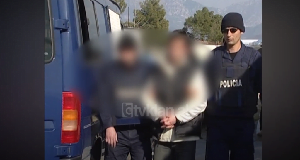 Mbërrin në Shqipëri i shumëkërkuari nga policia Lulzim Caka (10 Mars 2003)