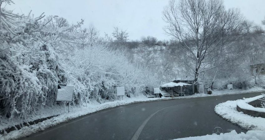 Temperatura nën zero edhe në Elbasan