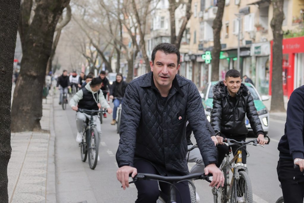 Rritet numri i përdoruesve të biçikletave në Tiranë