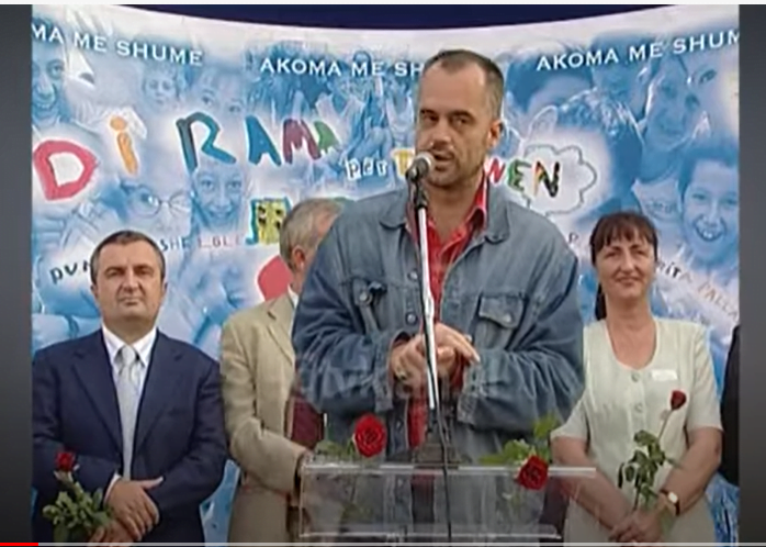 Edi Rama miting elektoral në njësinë bashkiake 7 në Tiranë &#8211; (19 Shtator 2003)