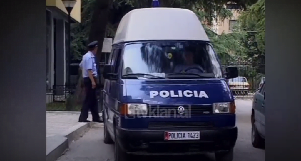 Policia identifikon të dyshuarin kryesor për vrasjen e 40-vjeçares (5 Gusht 2003)