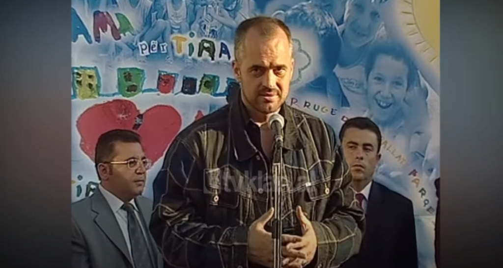 Edi Rama miting në njësinë nr. 3 në Tiranë (17 Shtator 2003)