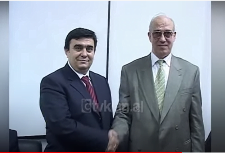 Angjeli në Prishtinë, zgjerohet marrëveshja e tregtisë së lirë Shqipëri-Kosovë &#8211; (28 Janar 2004)