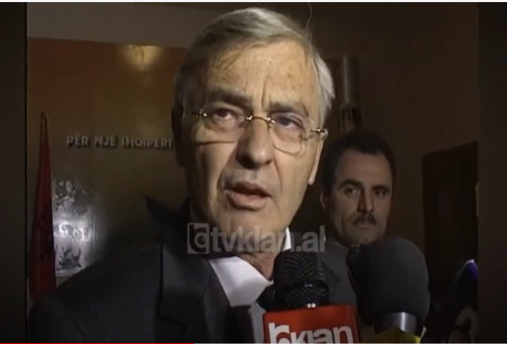 Rexhep Mejdani zyrtarizon kandidaturën e tij për postin e kryetarit të PS &#8211; (11 Nëntor 2003)