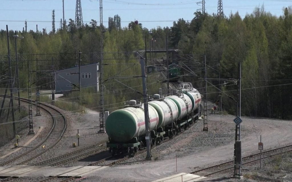 Rusia i ndalon furnizimin me gaz Finlandës