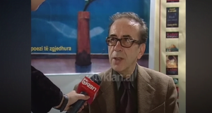 Ismail Kadare në Panairin e Librit (7 Nëntor 2003)