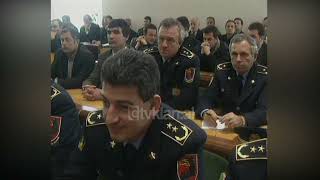 Ndryshimet dhe strategjitë e miratuara nga qeveria për ujin e pijshëm dhe policinë  (7 Maj 2004)