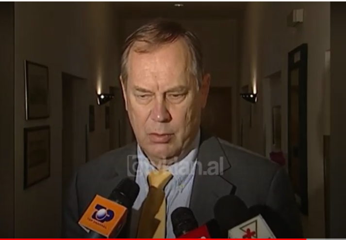 Osmo Lipponen i bën thirrje forcave politike të bashkohen për reformën zgjedhore &#8211; (7 Korrik 2004)