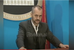 Edi Rama konferencë për prishjet tek Unaza e Re &#8211; (8 Tetor 2004)