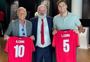 Lorik Cana viziton Shtëpinë e Futbollit