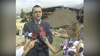 Nis prishja e ndërtimeve pa leje në Vlorë (25 Shtator 2004)