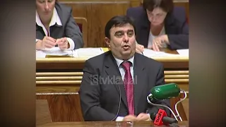 Debat në parlament për dhënien me koncesion të Aeroportit të Rinasit (11 Nëntor 2004)