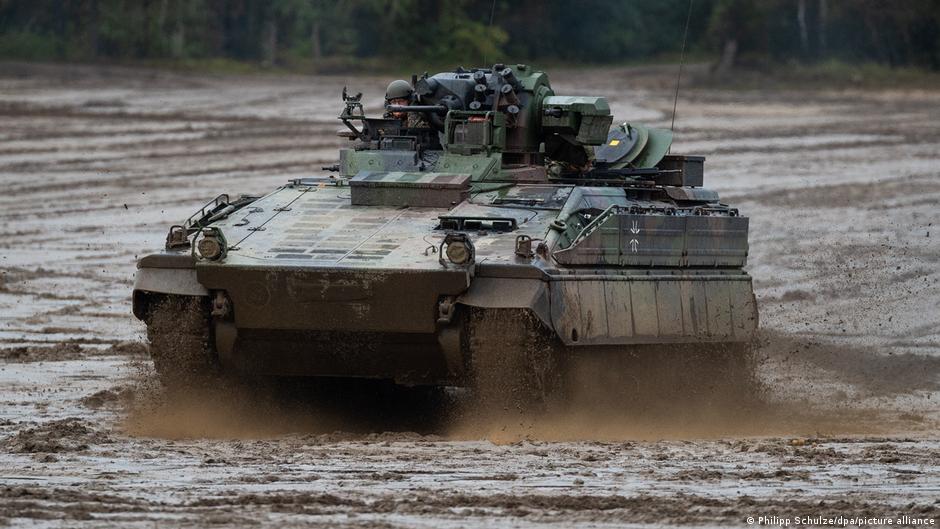 A do ta furnizojë Perëndimi Ukrainën me tanke luftarake?